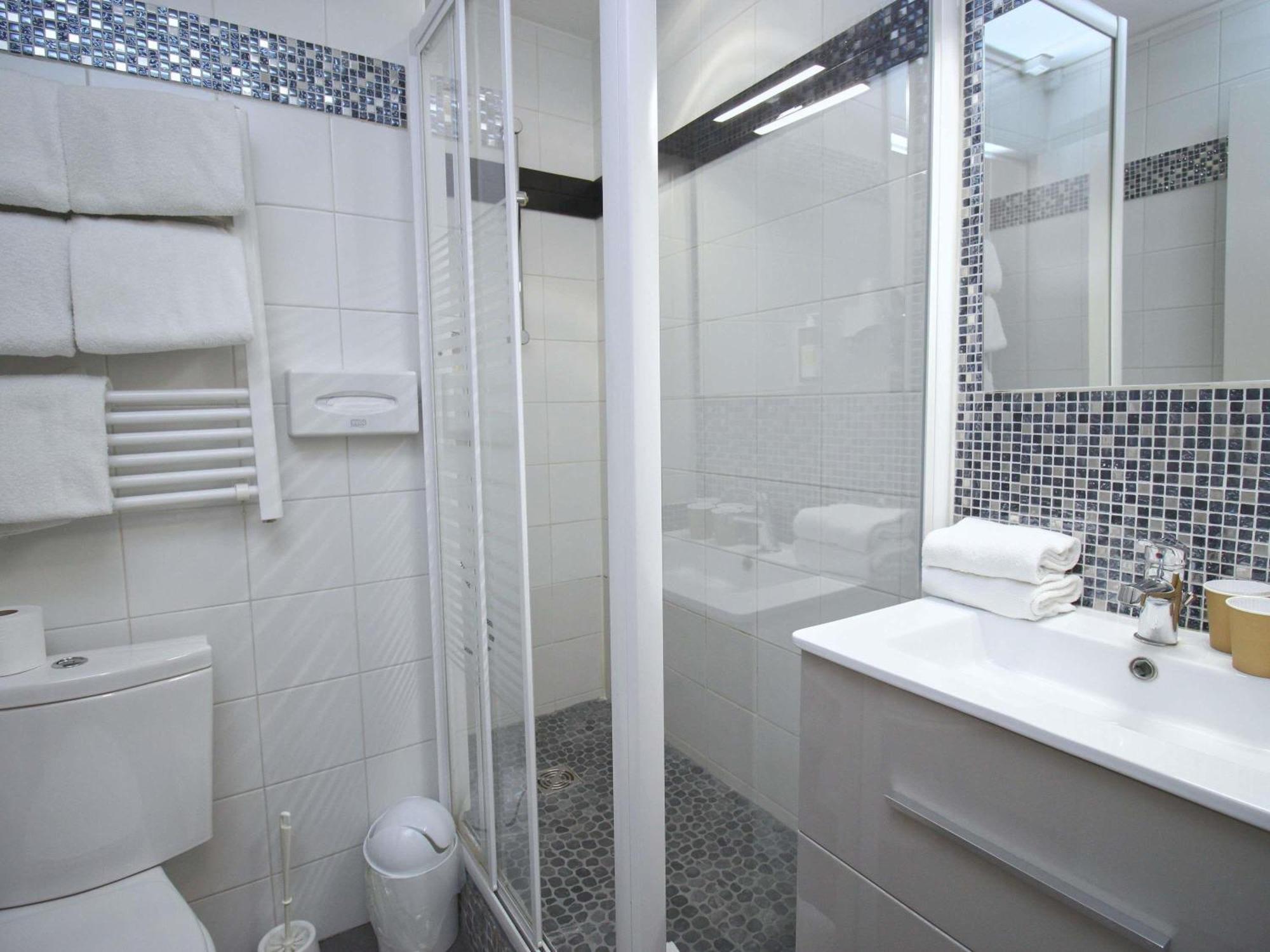 Hotel Greet Dijon Sud Longvic